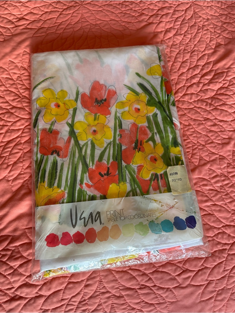 Vera Floral Print Table Cloth-70 inch round